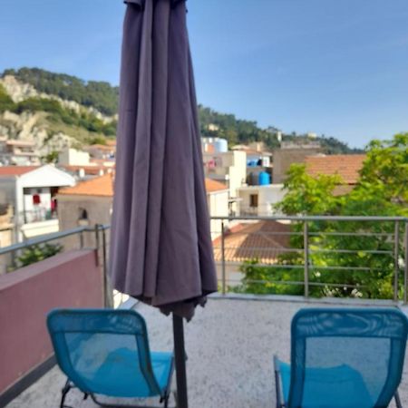 Bright Top Floor Apartment! 자킨토스 타운 외부 사진