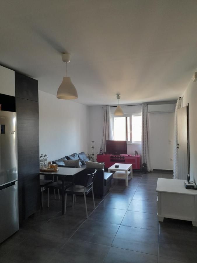 Bright Top Floor Apartment! 자킨토스 타운 외부 사진